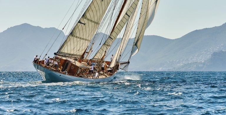 klassisch-klassische Segelyacht Regatta Mittelmeer Segelyacht Regatta