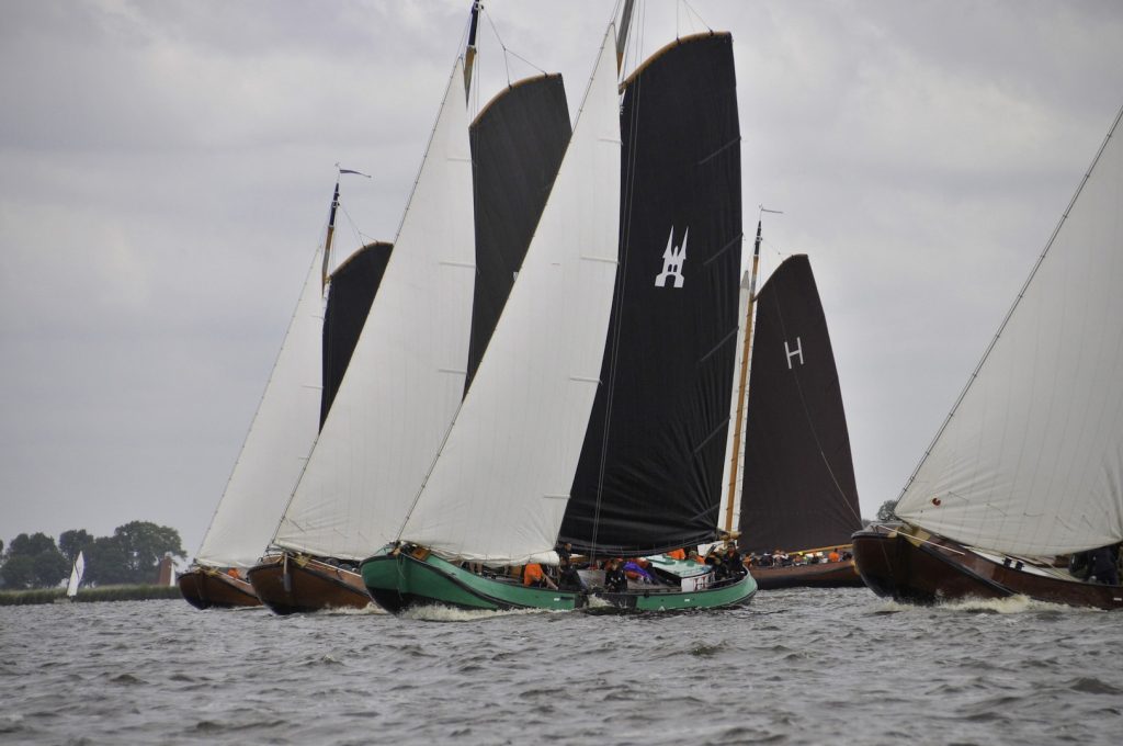 sks-skutsjesilen-in-friesland