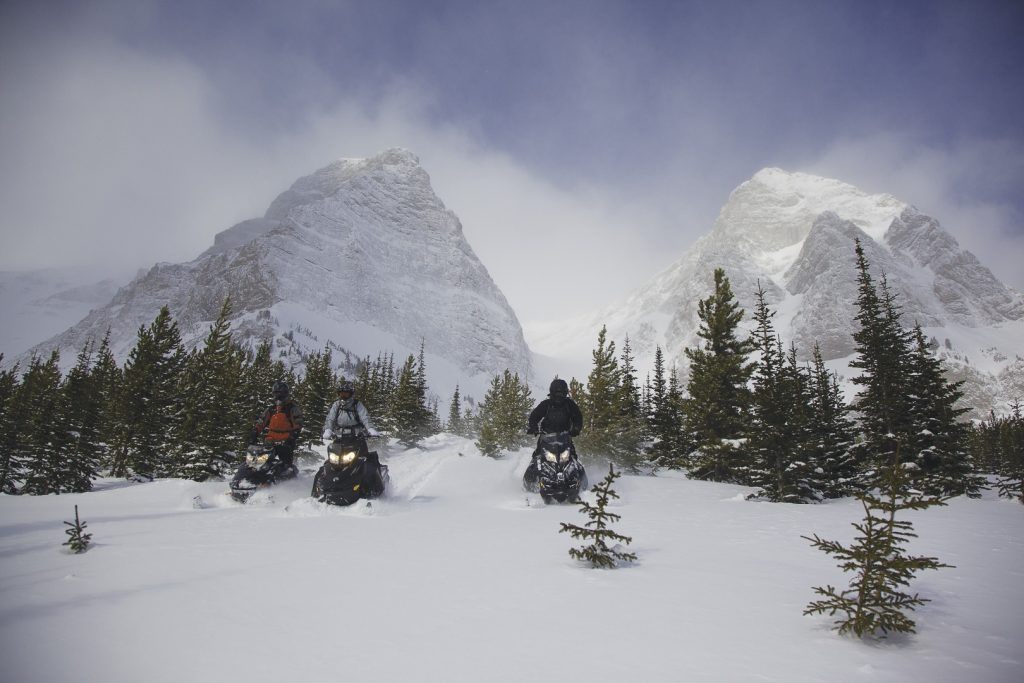 Sneeuwscooter safari in Canada