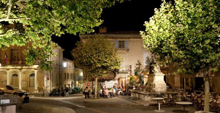 Avond in Grignan, Provence, Frankrijk