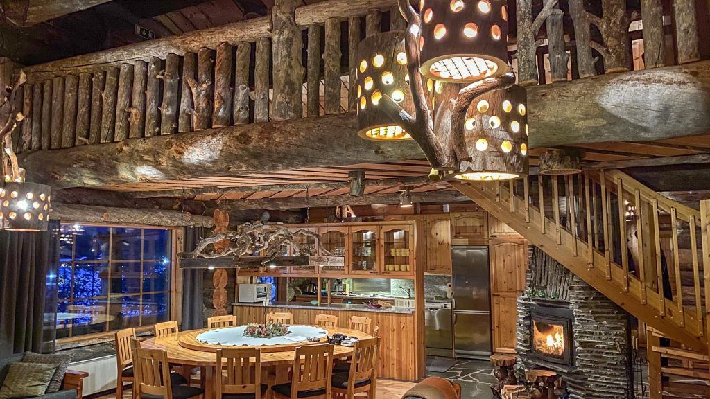 Houten chalet Rukan Salonki Finland