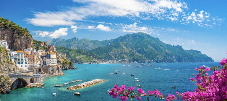 Amalfi kust met het dorp Atrani